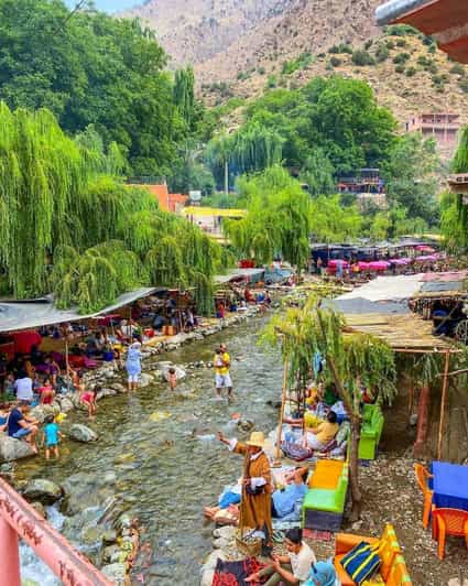 Marrakech : Vallée de l'Ourika et dîner-spectacle dans le désert d'Agafay - bivouac