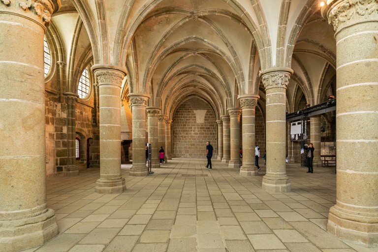 Depuis Paris : Excursion au Mont Saint Michel avec un guideDepuis Paris : Excursion d'une journée au Mont Saint Michel avec un guide