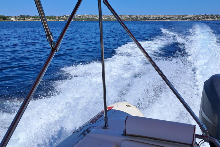 Fontane Bianche – Ognina: Exclusive RIB-Boat Tour Fontane Bianche - Ognina: Exclusive tour by rubber dinghy