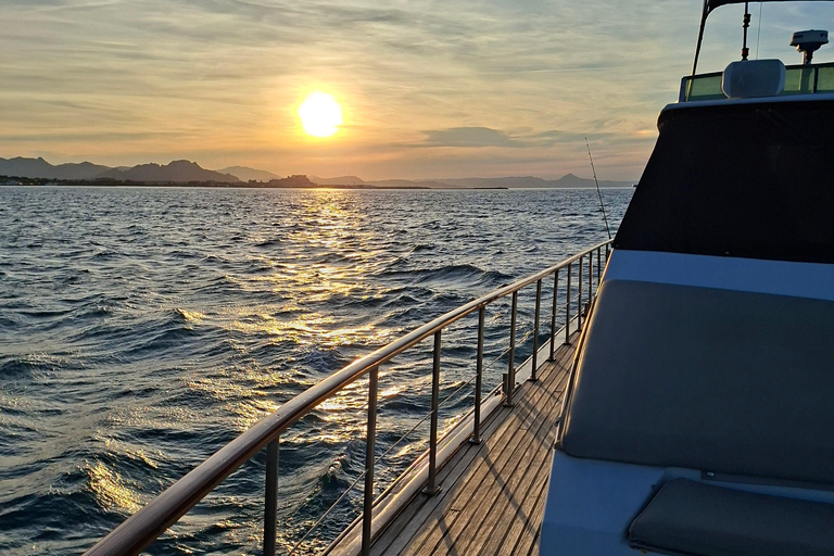 Dénia: Yacht Rental Dénia: Full Day on a Private Yacht with Crew