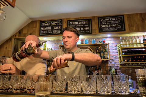 Manchester: Private Cocktail Masterclass with Dinner