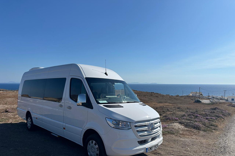 Santorini: Private Highlights 5hour Tour with Luxury Minivan