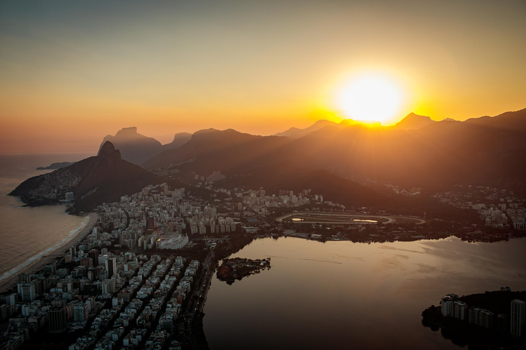 An unforgettable 60minutes helicopter ride in Rio de Janeiro