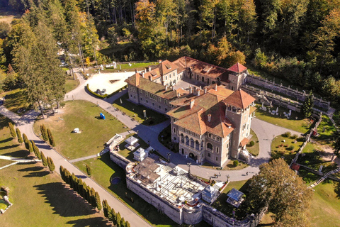 Visita guiada a 3 castelos em 1 dia: Quarta-feira, Drácula e Peles