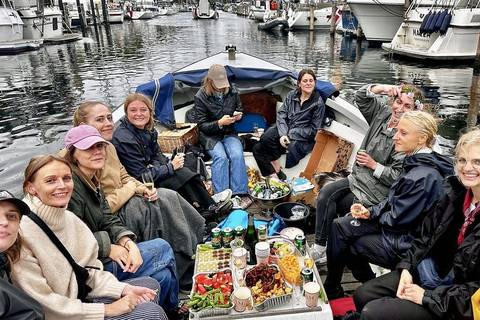 Copenhagen: Private Boat Cruise with Captain