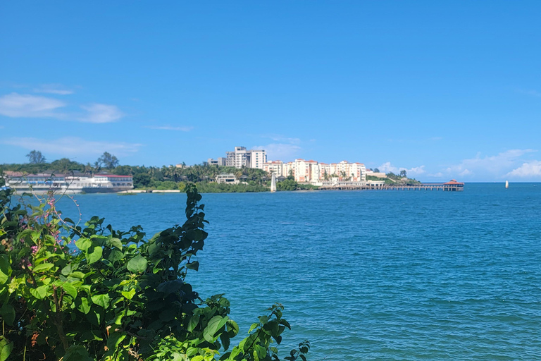 Mombasa: Old Town Walking Tour with Spice Market Visit
