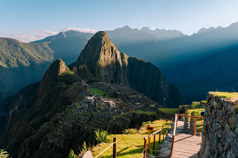 Aguas Calientes: Machu Picchu Circuit 2 Ticket with Guide Machu Picchu Circuit 2 Ticket with Private Guide