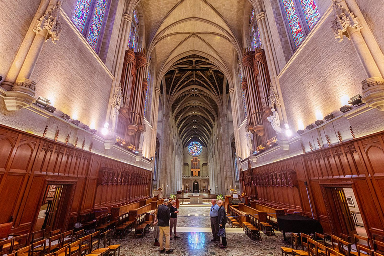 Grace Cathedral Guided Tour: Experience the Wonder