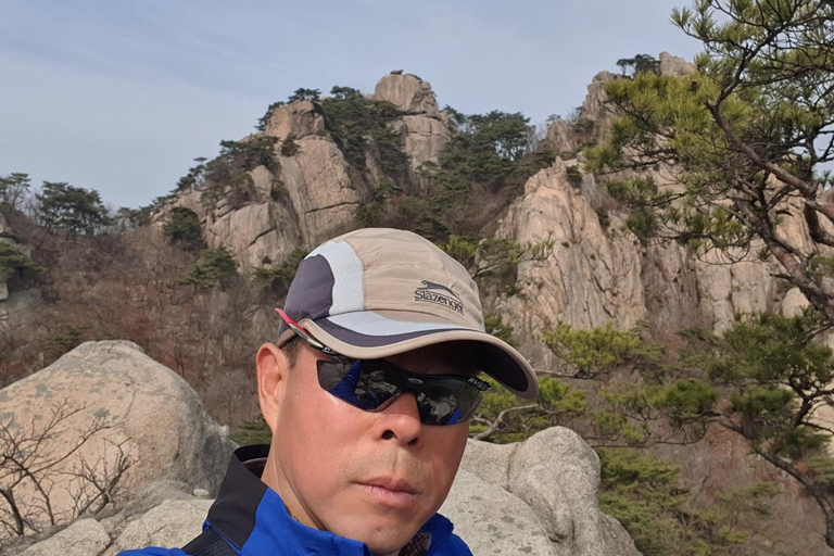 Seoul: Mt. Dobongsan National Park Hiking with Sapaesan