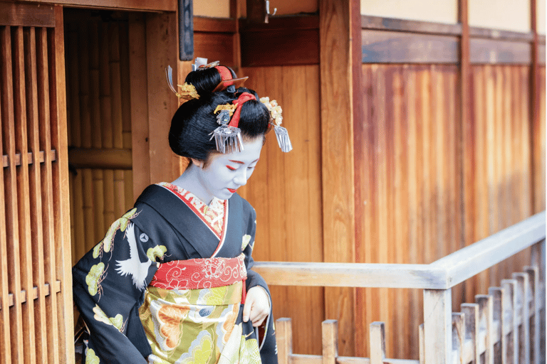 One Hour Geisha Show and Kitano Tenmangu Shrine in Kyoto
