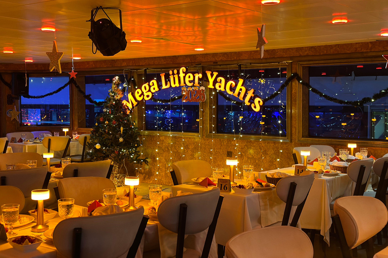 Istanbul: Bosphorus Dinner Cruise with Live Entertainment Bosphorus Dinner Cruise, Soft Drink w/ Transfer
