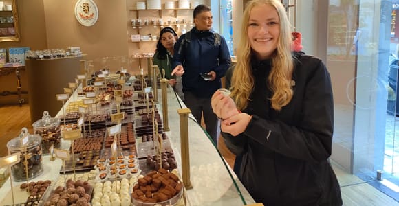 Thé best chocolate in Bruges! Private tour!