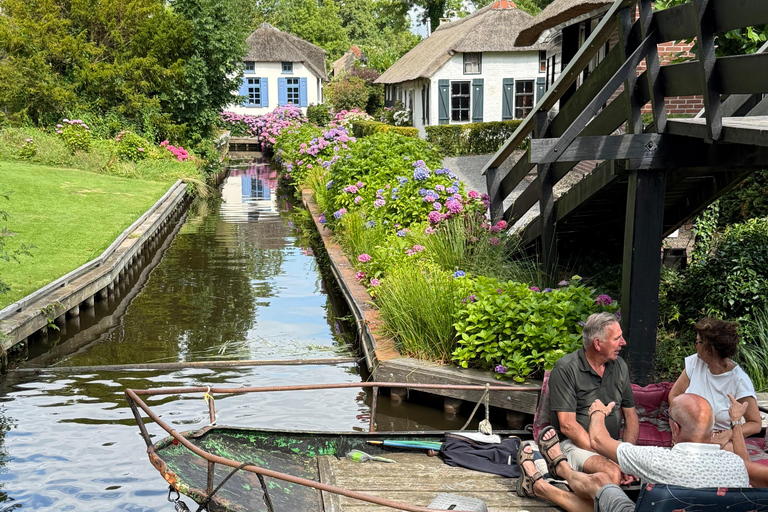 From Amsterdam: Giethoorn Small Group Tour with Boat Ride