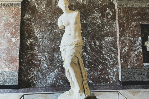 Paris: Louvre Guided Tour with Priority Entry & Mona Lisa