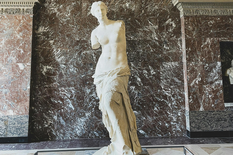 Paris: Louvre Guided Tour with Priority Entry & Mona Lisa