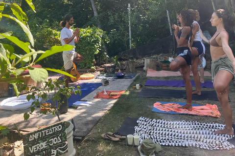 Praia de Ipanema: aulas de yoga com sound healing