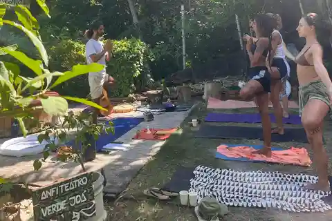 Ipanema Beach: yoga classes with sound healing