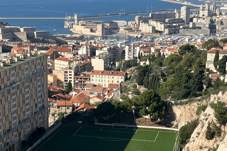 Z Marsylii do Cassis: podróż do serca calanques i tradycji.Marsylia - Cassis: opcja publiczna