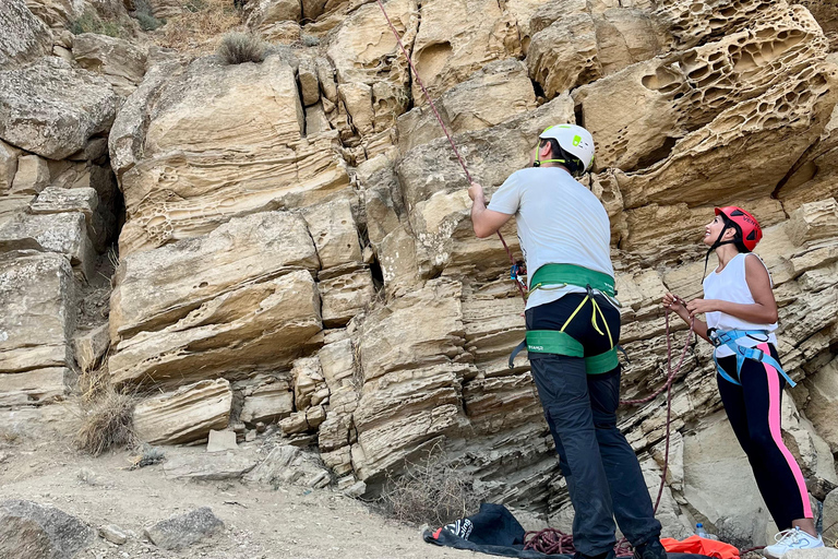 Baku: Rock Climbing Experience with Guide and Gear