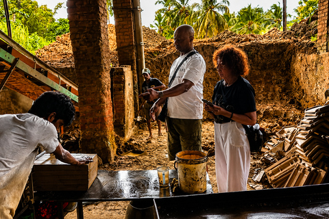 From Negombo: Private Tuk-Tuk Tour to Clay Tile Factory