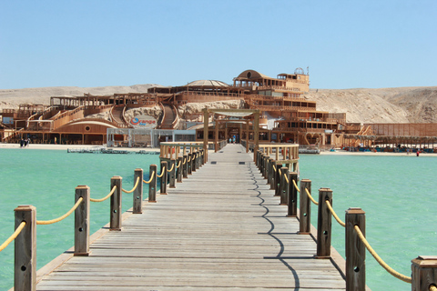 Hurghada: Isola Giftun di lusso con snorkeling/pranzo e massaggioTour da: Sahl Hasheesh/Makadi Bay/Gouna/Safaga/Soma bay