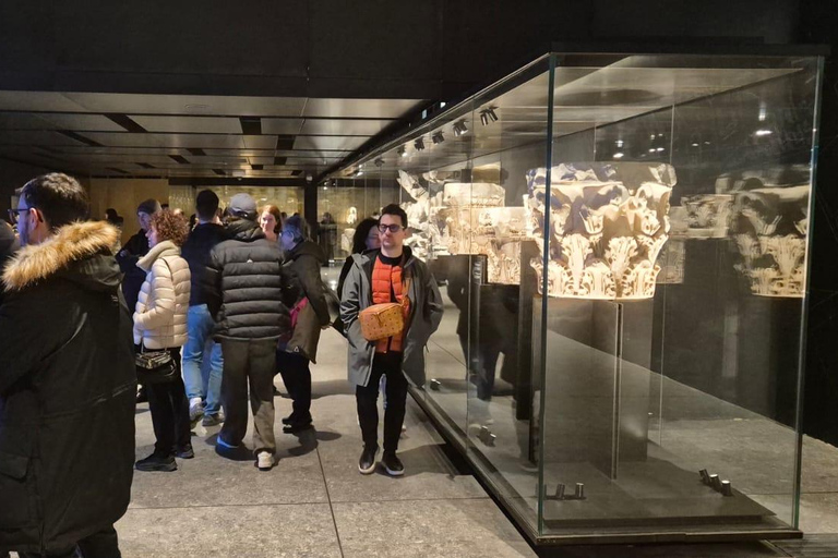 Small Group Guided Tour Colosseum Roman Forum, Palatine Hill Standard Tickets