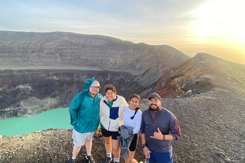 Volcan de Santa Ana: Amazing crater in whole Central AmericaVolcan de Santa Ana from San Salvador