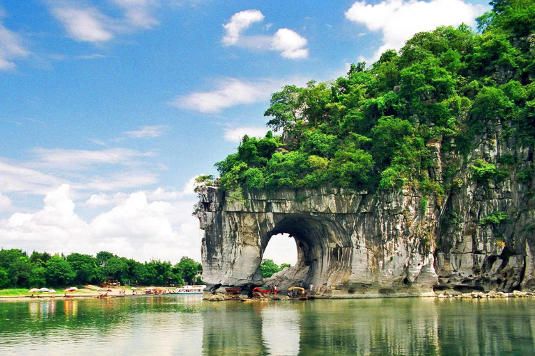 Guilin: City Tour with Elephant Hill & Ming Tea Tasting