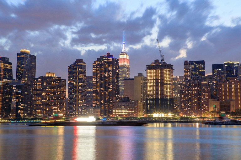 New York: City Highlights Guided Sightseeing Tour City Highlights Sightseeing Van Tour
