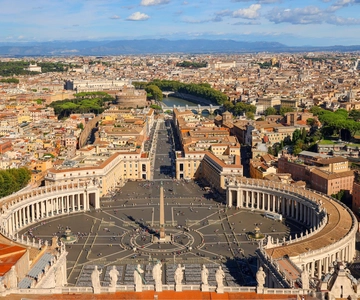 St. Peter's Basilica, La Pietà, and Papal Tombs Tour