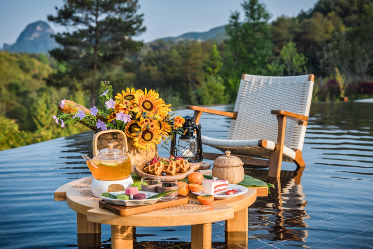 Yangshuo: Yulong River Rafting, Cycling & Ruyi Peak Day Tour Defult option