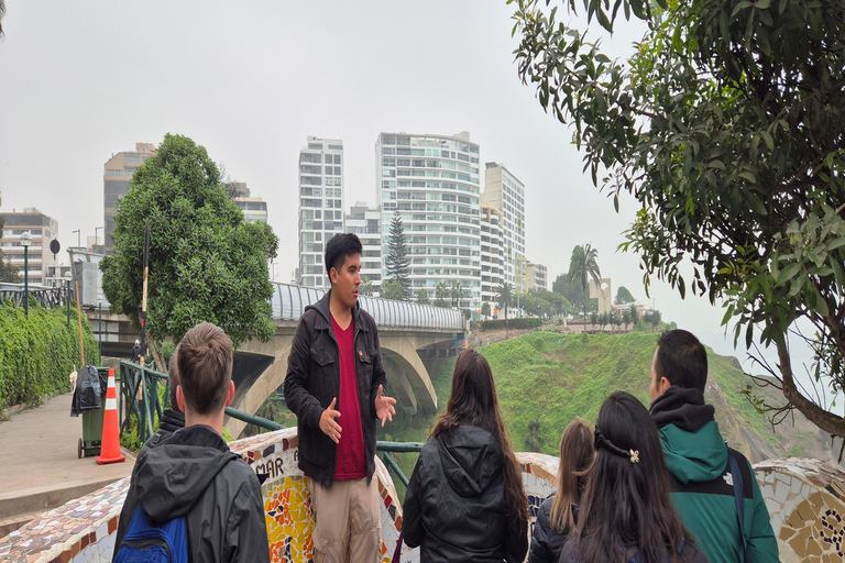 Lima: City Highlights Tour with Pisco Sour Tasting