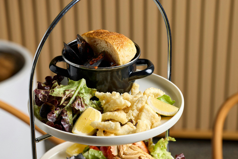 Brisbane: Sirromet Seafood Feast with Premium Tasting