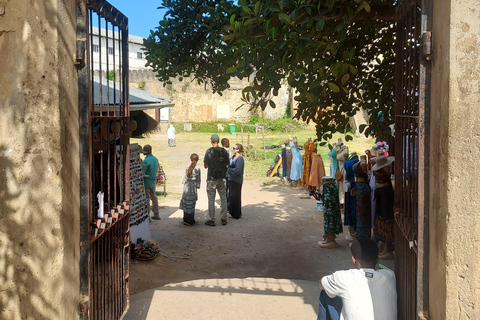 Zanzibar: Stone Town Guided Tour with Market Visit
