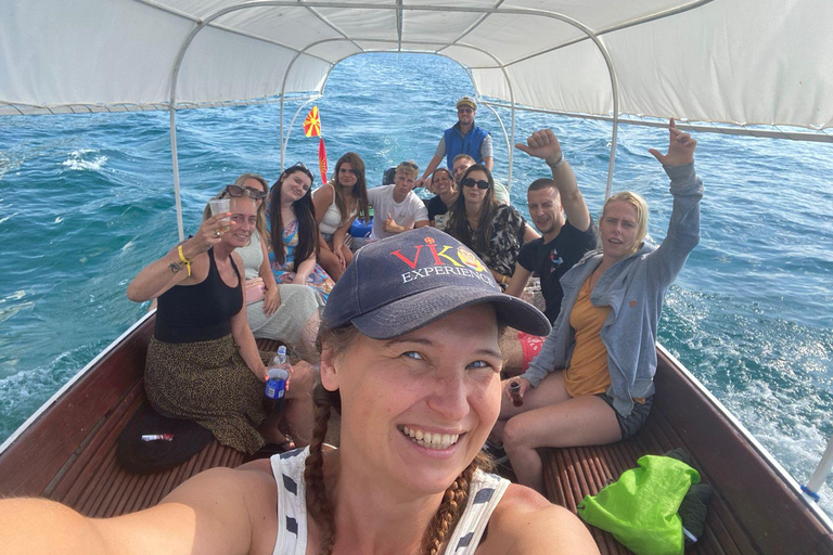 奥赫里德湖：骨湾游船之旅，圣纳乌姆修道院，含烧烤午餐奥赫里德湖游船之旅