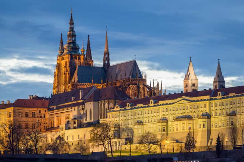 Praga: bilet wstępu bez kolejki na Zamek Praski z audioprzewodnikiem