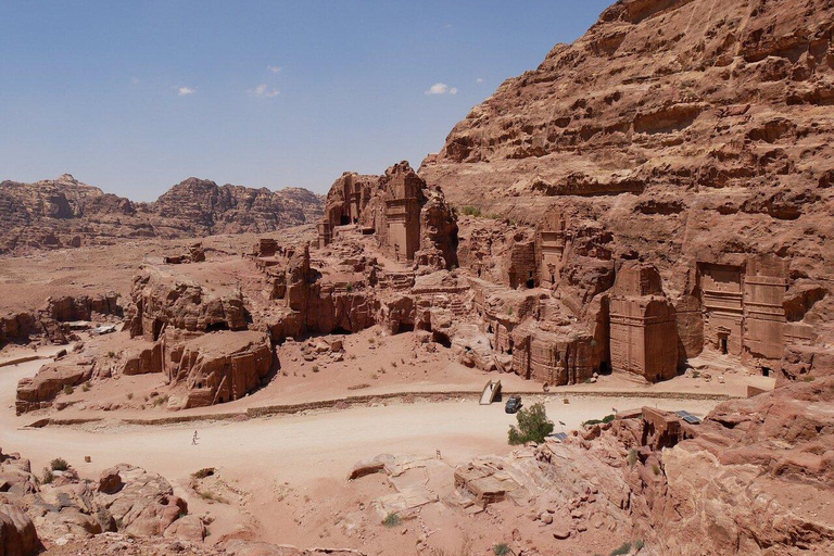 Da Amman: Escursione privata a Petra di un&#039;intera giornata con trasferimento in hotelSolo trasporto (servizio di prelievo e rientro)