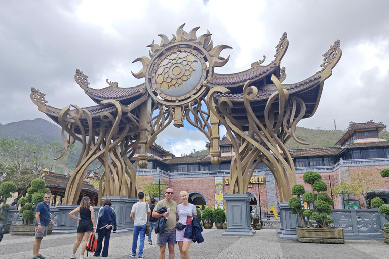 Z Da Nang: Port Tien Sa do Złotego Mostu w ramach prywatnej wycieczki