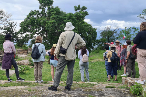 Oaxaca: Odkryj Monte Albán i targi w OaxacaOaxaca: Odkryj Monte Albán i smaki targowisk