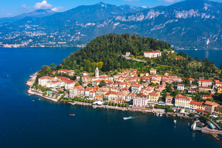 From Milan: Lake Como, Bellagio and Lugano with Boat Ride