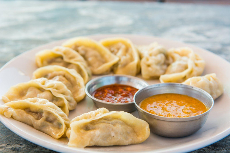 Kathmandu: Excursão a pé para comer e beber com guia local