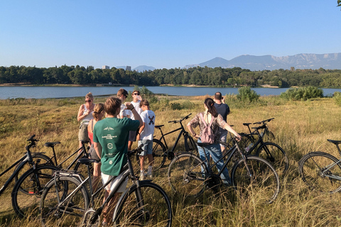 Tour in bicicletta di Tirana - Cultura, natura e storia - VisitAlbCom