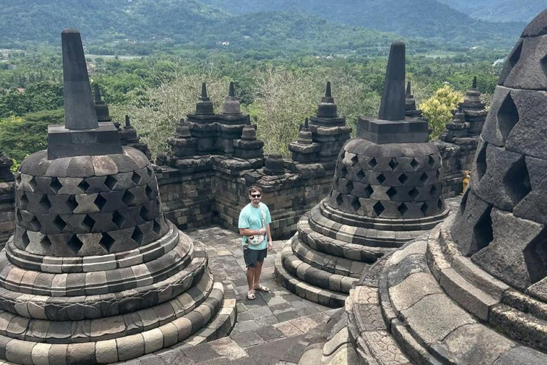 Jakarta: 6-Day Private Tour Yogyakarta, Mount Bromo and Ijen