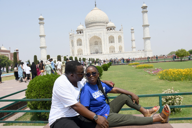 Z Delhi: Taj Mahal o wschodzie słońca, Baby Taj i twierdza Agra – wycieczka jednodniowa