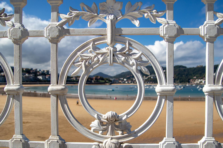 San Sebastian: Free Walking Tour with Local Guide