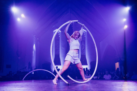 Leipzig: Krystallpalast Varieté | Show SCHWERELOS Premium Tickets