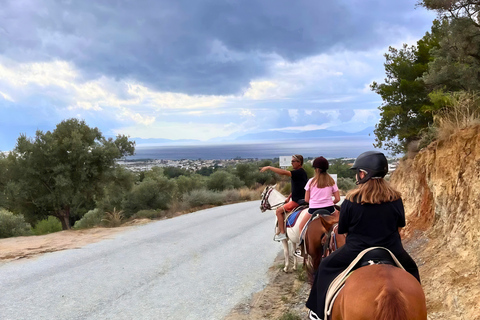 Kuşadası: VIP Horseback Riding and Sunset Beach Safari 3-Hour Sunset Forest & Village Safari