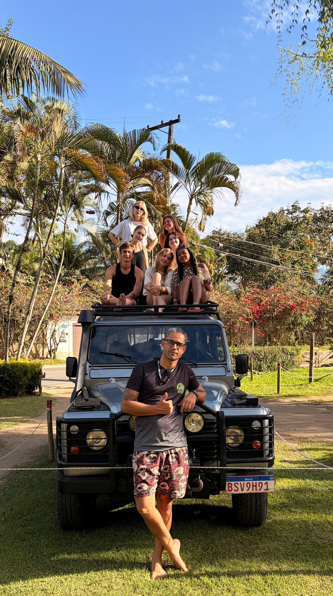 Paraty: Jeep-Tour mit Wasserfällen und Destillerie-Besuch