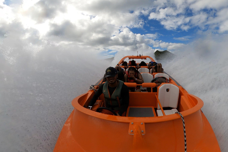 الرياضات المائية في سانت كيتس: جولة بالقارب النفاث