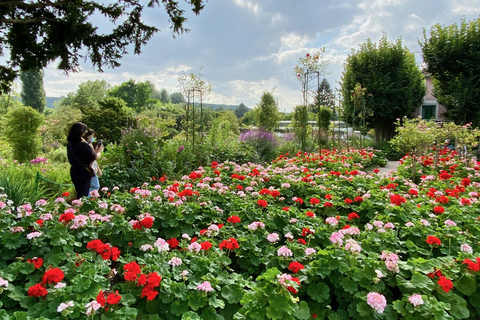 Excursion privée d'une demi-journée à Giverny au départ de Paris en MercedesPrivé Giverny, Visite guidée en direct